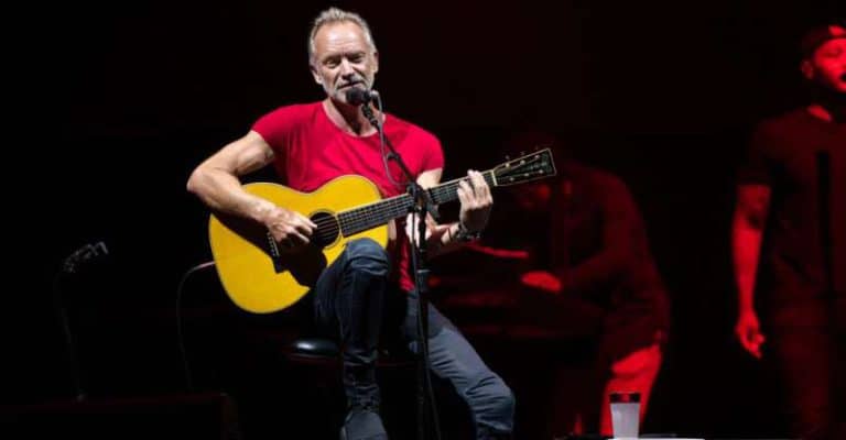 21 Richest Musicians In The World - Music Industry How To