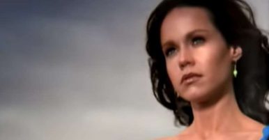 27 Best Female Country Singers Of The 2000s - Music Industry How To